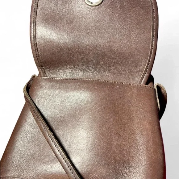 Sold - Picture 3 of 5